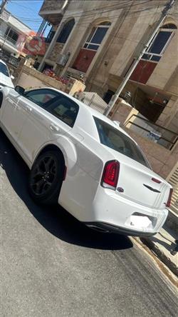 كرايسلر 300